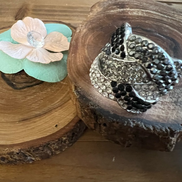 Ring. Lia Sophia - Picture 4 of 4